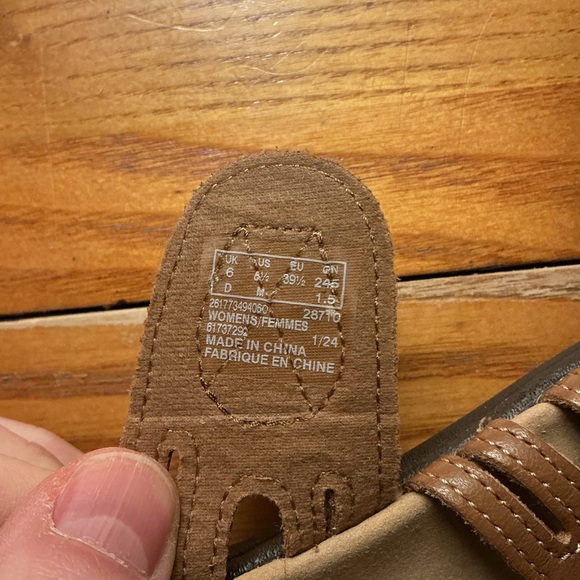 Clarks Brown Strappy Women's Sandals - Picture 2 of 4